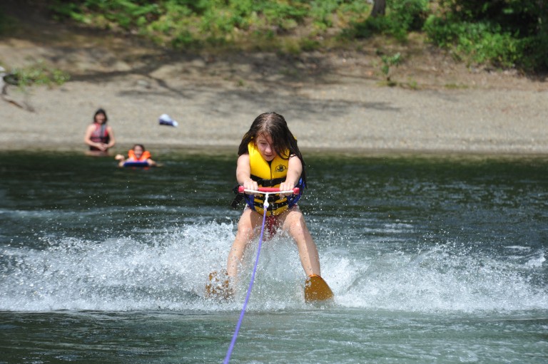 Waterskiing