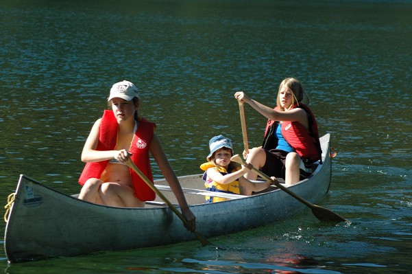 Alison, Jessica, and Rebecca in canoe